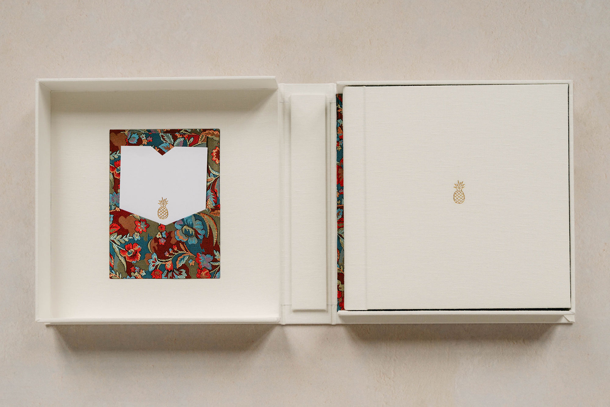 Product-Collector-Cover